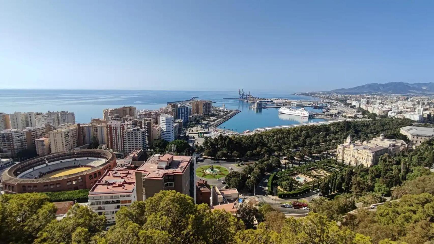 Sol Y Arte Suites Malaga Centro Bagian luar foto